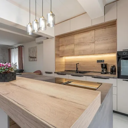 Lovely In With Kitchen Holiday home Biograd Na Moru